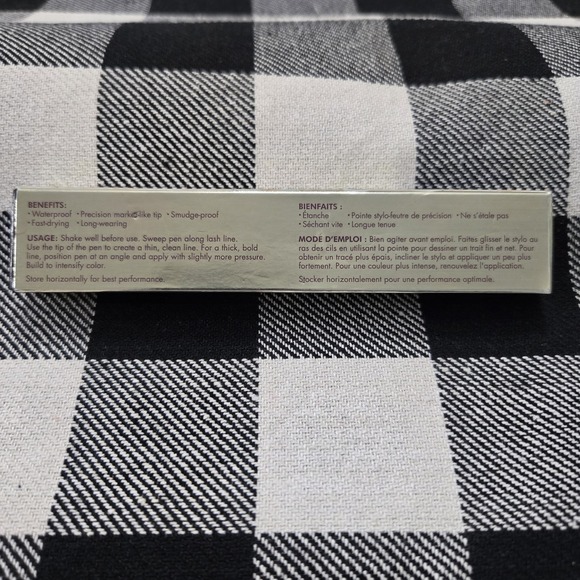 Stila Stay All Day Waterproof  Liquid Eye Liner Intense Black (Jet Black) 0.5ml - Picture 2 of 3